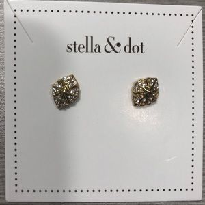 Stella & Dot sparkly studs